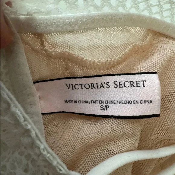 Victoria’s Secret Sheer Lace Overlay Bralette Size Small - Picture 5 of 6